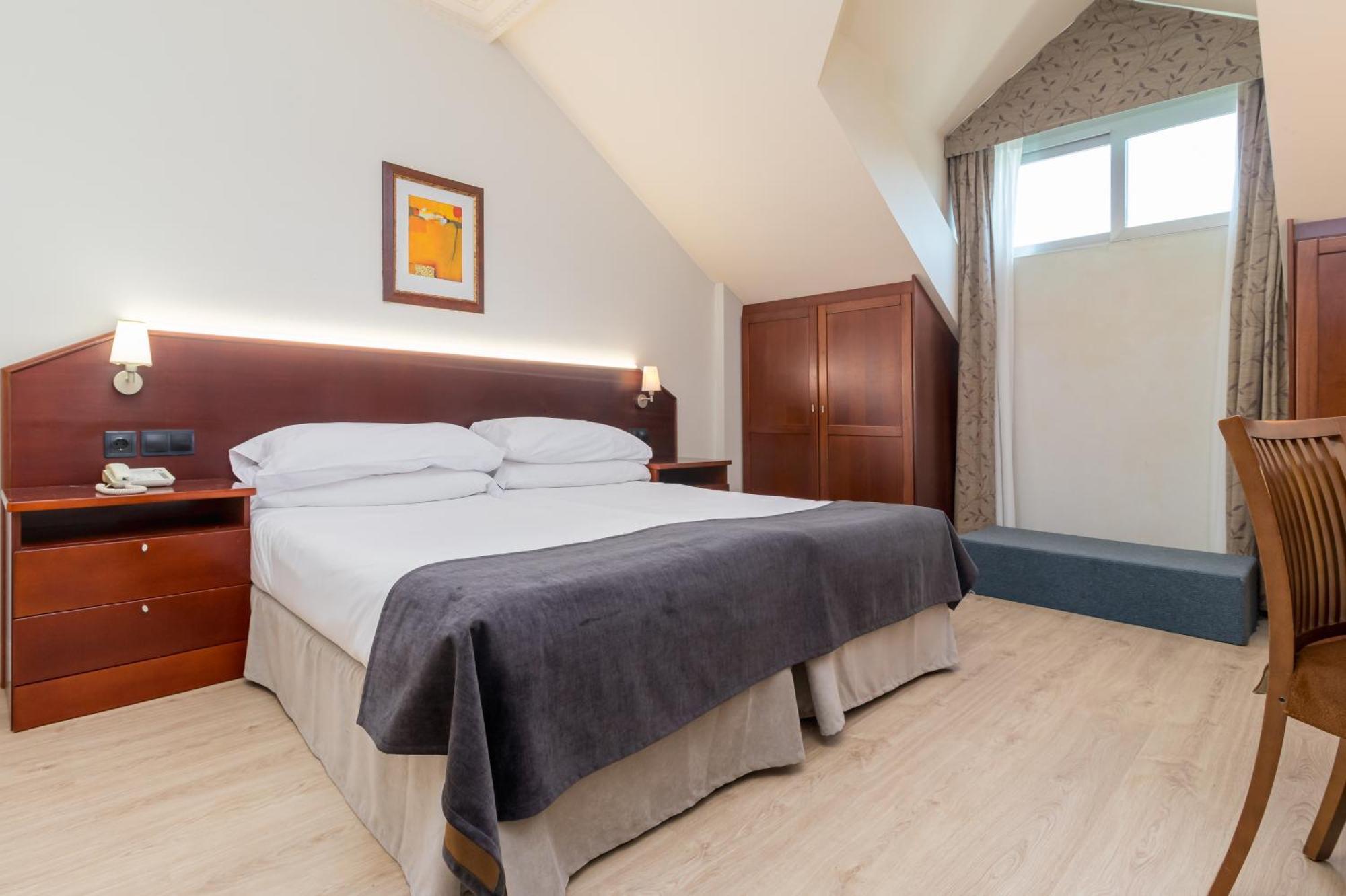 Hotel Milagros Golf Могро Экстерьер фото